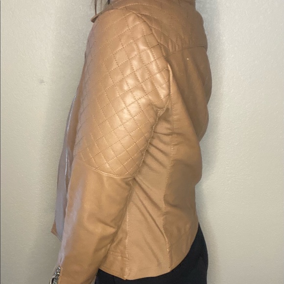 Brown leather jacket - Picture 2 of 6